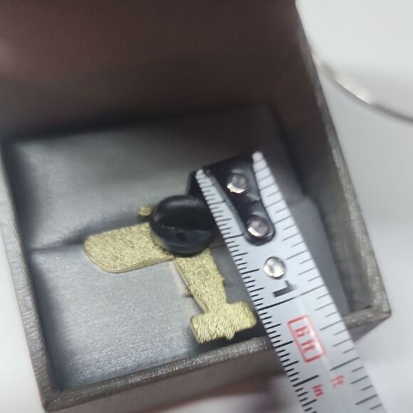 Arthritis MA Plane Pin Brooch - Picture 3 of 3